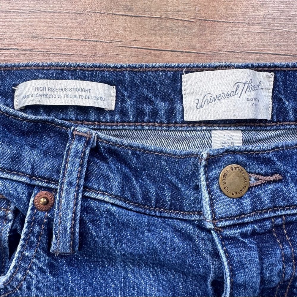 Universal Thread High Rise 90’s Straight Stretch Jeans Size 10 - Picture 7 of 8